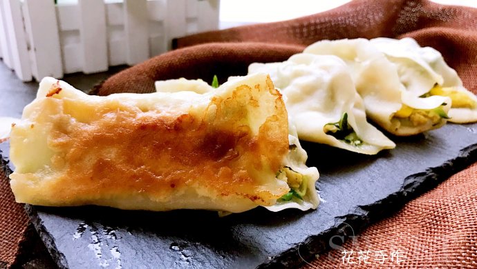 简易素三鲜锅贴