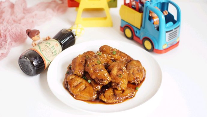 秒杀餐厅的吮指红烧鸡翅