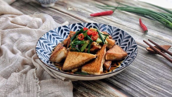 超级下饭的香煎豆腐块