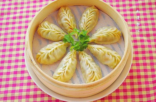 榨菜胡萝卜蒸饺――乌江榨菜