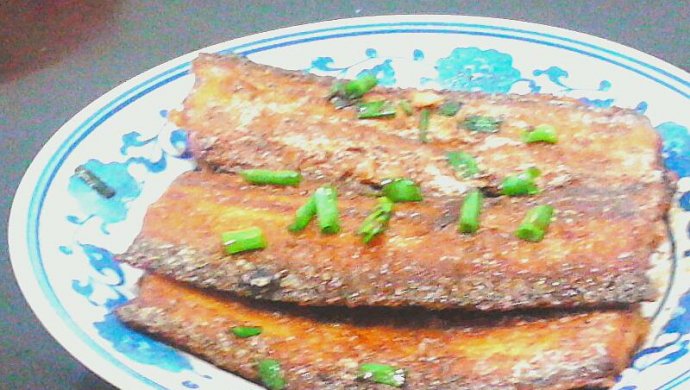 油煎带鱼