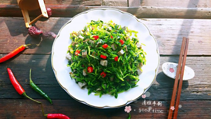 香菜拌臭豆腐