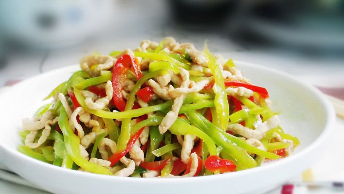 尖椒炒肉丝