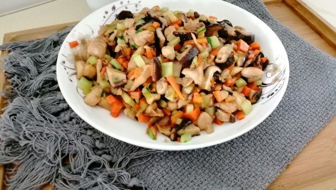 三色鸡丁
