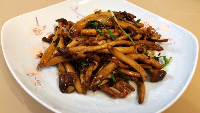 茶树菇炒肉丝