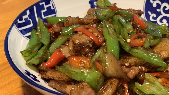 能下三碗饭的辣椒炒肉