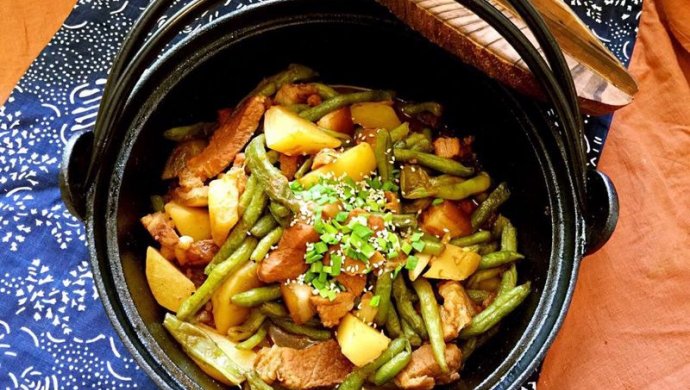 铁锅豆角焖肉