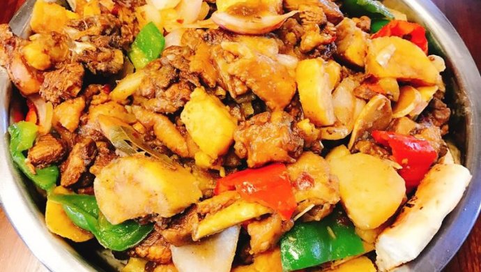 铺馕大盘鸡