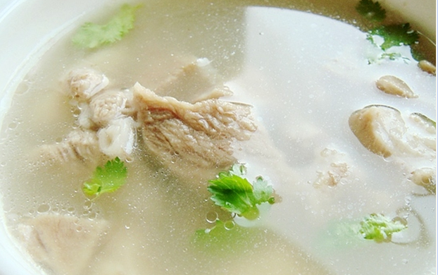 清炖羊肉汤