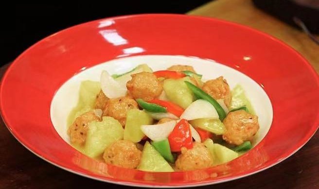 《回家吃饭》菠萝咕?虾球