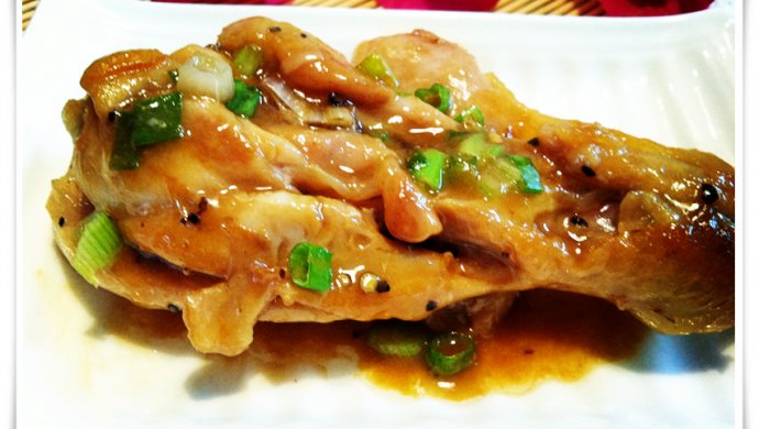 葱香黑椒煎鸡腿