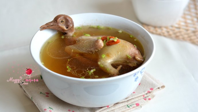 清蒸鸽子汤