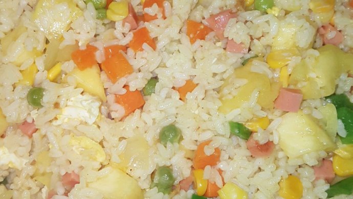 美味菠萝饭
