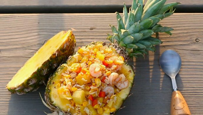 酸甜菠萝饭