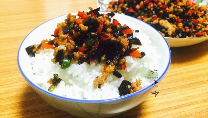 一锅饭,一菜足以|云南黑三剁