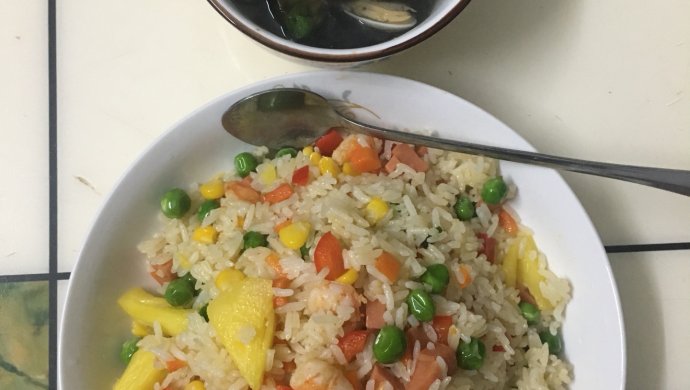 菠萝炒饭