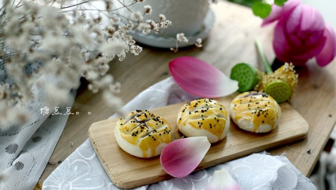 自制鲜花饼…荷花酥