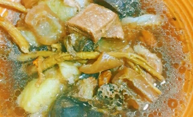 云南菜~普洱茶天麻党参牛肉汤