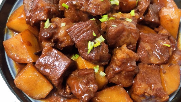 土豆炖牛肉