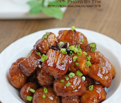 板栗红烧肉