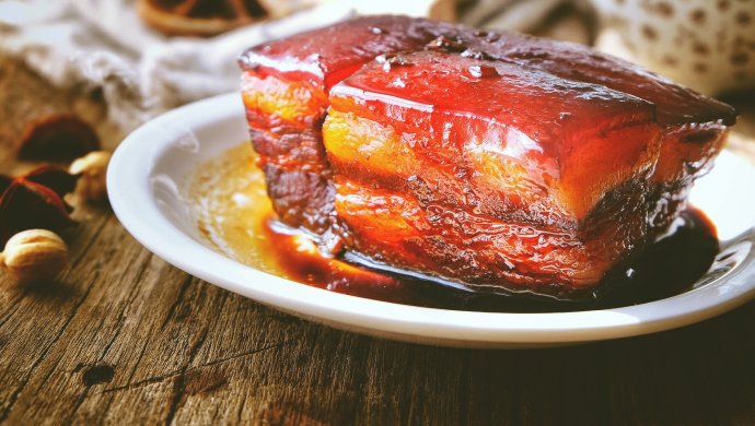 肥而不腻 香糯酥烂的 东坡肉