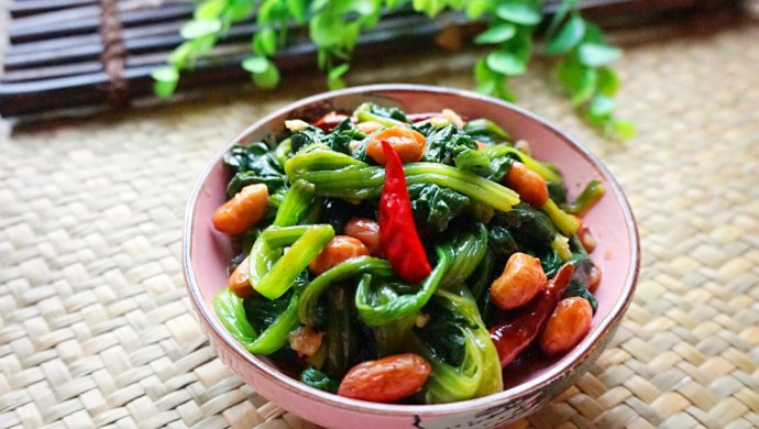 脆果仁拌菠菜