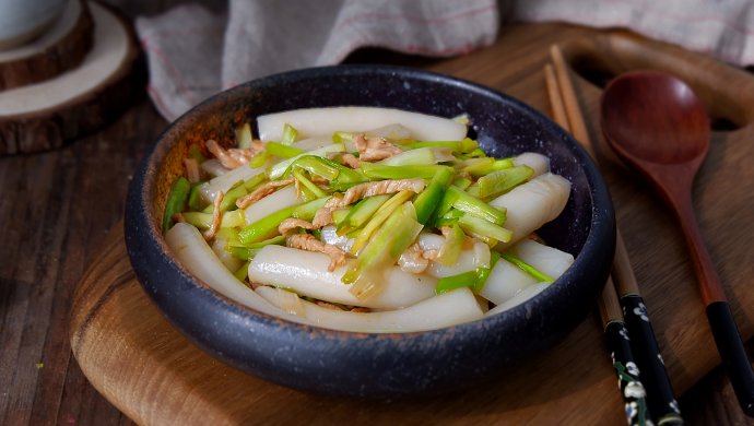 韭黄肉丝炒年糕