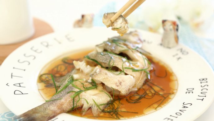 家常清蒸鲈鱼 宝宝辅食微课堂