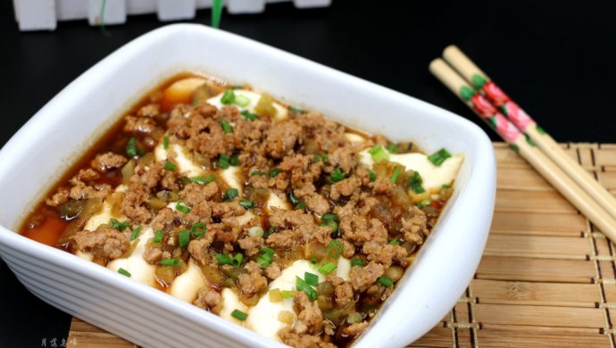 榨菜肉末蒸豆腐