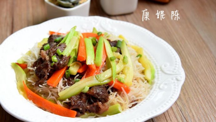 牛肉炒米粉
