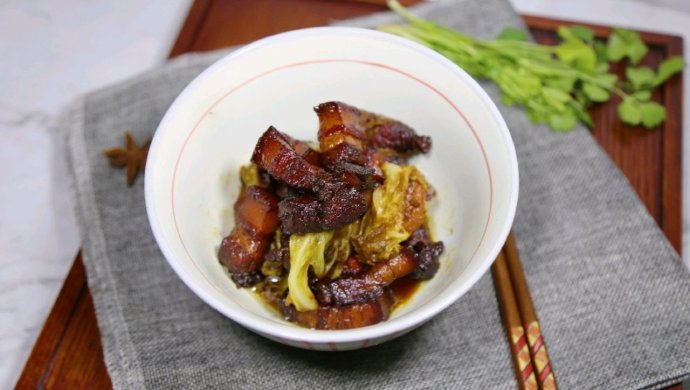 红烧肉炖白菜