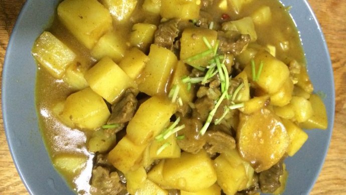 咖喱土豆炖牛肉