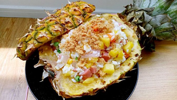 【好吃不懒做の萝卜】泰式菠萝饭