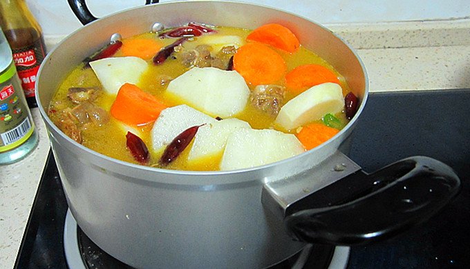 十二道锋味复刻--红萝卜咖喱焖羊肉