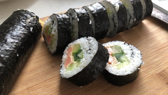轻食主义 紫菜包饭 素寿司