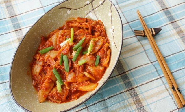 辣白菜炒肉