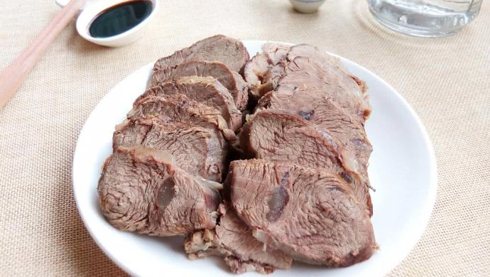 盐水牛肉