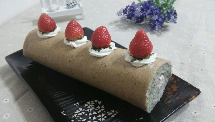 任卷不裂的黑芝麻草莓瑞士卷