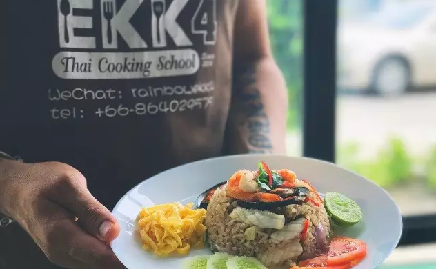 泰国传统美食|虾膏炒饭