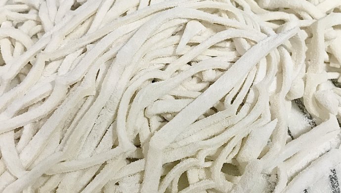 百搭主食：手擀面