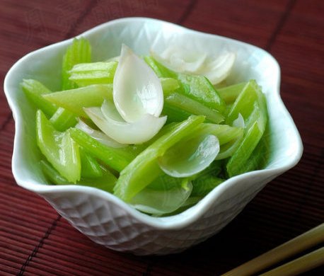 西芹百合