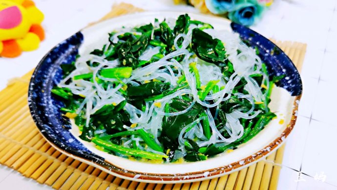 视力下降，贫血食补【菠菜拌粉丝】
