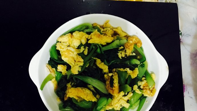 宝宝补钙版虾皮鸡蛋炒油菜