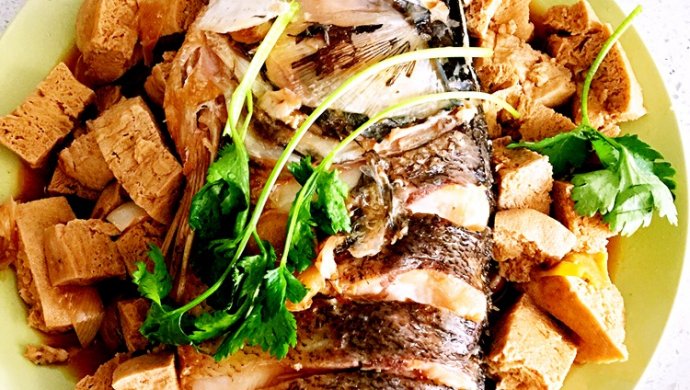 补钙佳品-鱼头炖豆腐