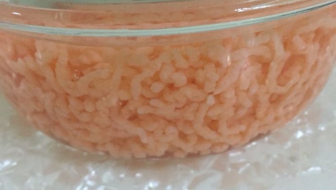 宝宝补钙辅食虾滑面条