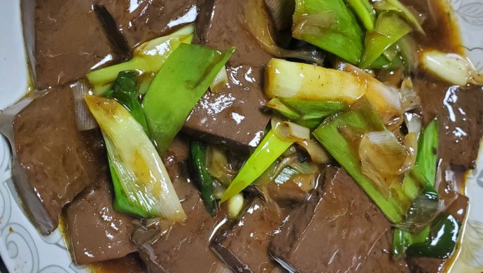 葱爆鸭血
