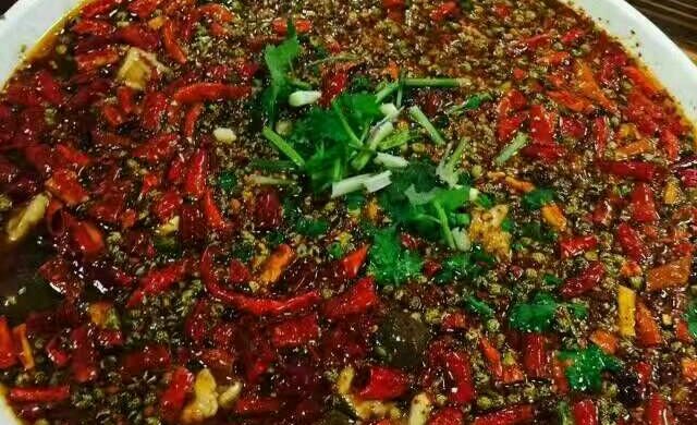 鸡血烧脑花