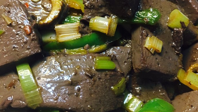 尖椒炒鸭血