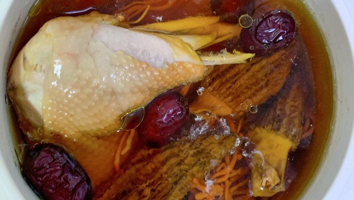 羊肚菌炖鸡汤-味道鲜美、提高免疫力