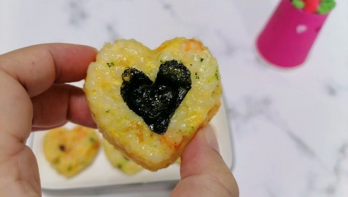 轻松补钙补锌的海苔虾饼饭团